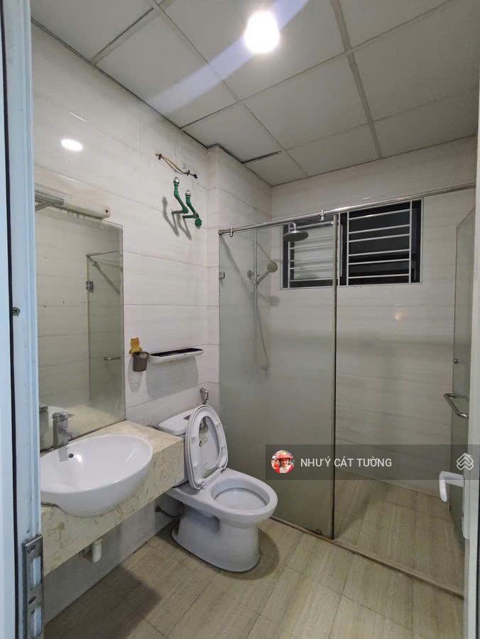 Cho thuê gấp trong tháng hồ đắc di 6 ngủ full nội thất ở ngay