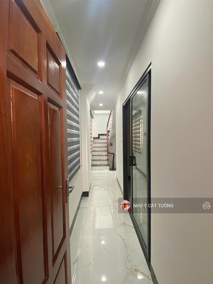 Mặt phố thịnh liệt cần cho thuê gấp trong tháng 32 triệu thông sàn kinh doanh sầm uất