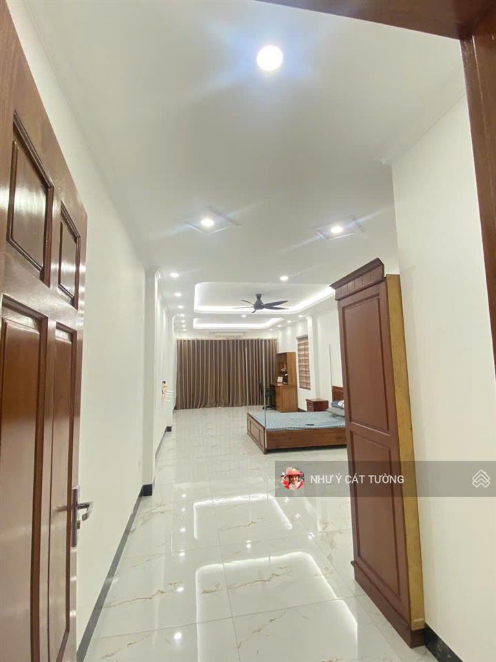 Mặt phố thịnh liệt cần cho thuê gấp trong tháng 32 triệu thông sàn kinh doanh sầm uất