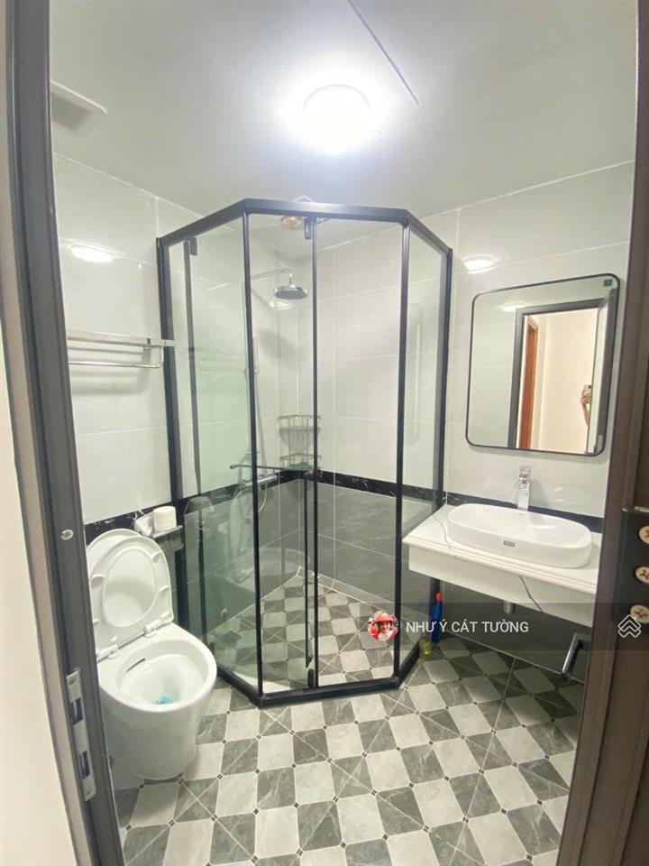 Mặt phố thịnh liệt cần cho thuê gấp trong tháng 32 triệu thông sàn kinh doanh sầm uất
