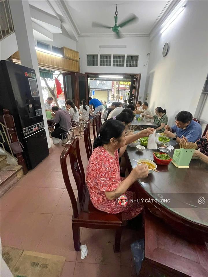 Mặt phố vương thừa vũ kinh doanh sầm uất 25 triệu 1 tháng