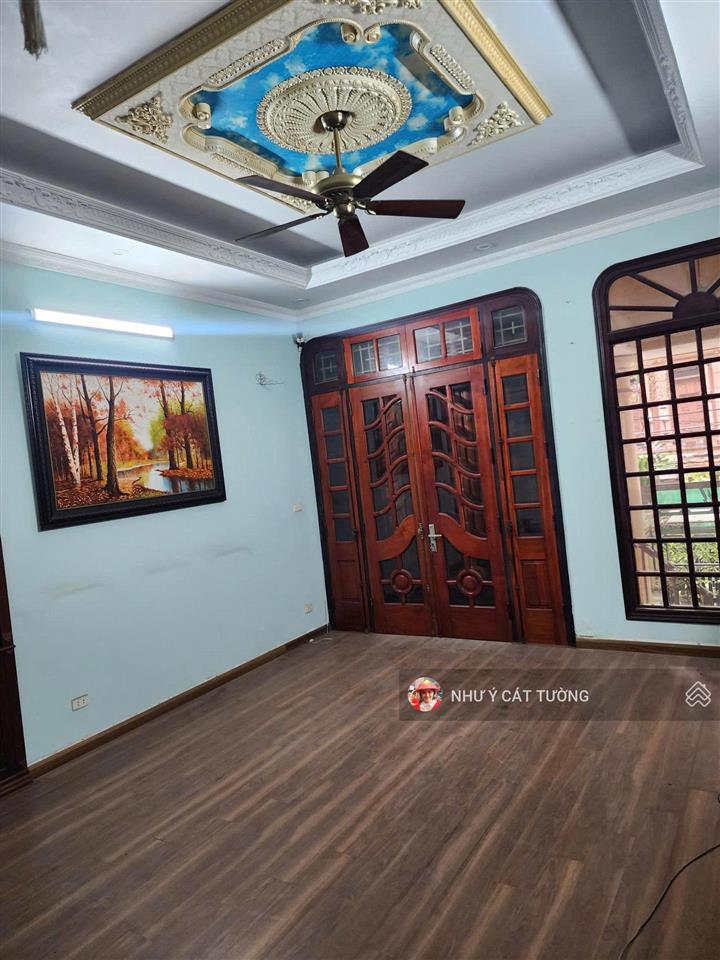 Cho thuê nhà 5 tầng ngõ 157 pháo đài láng