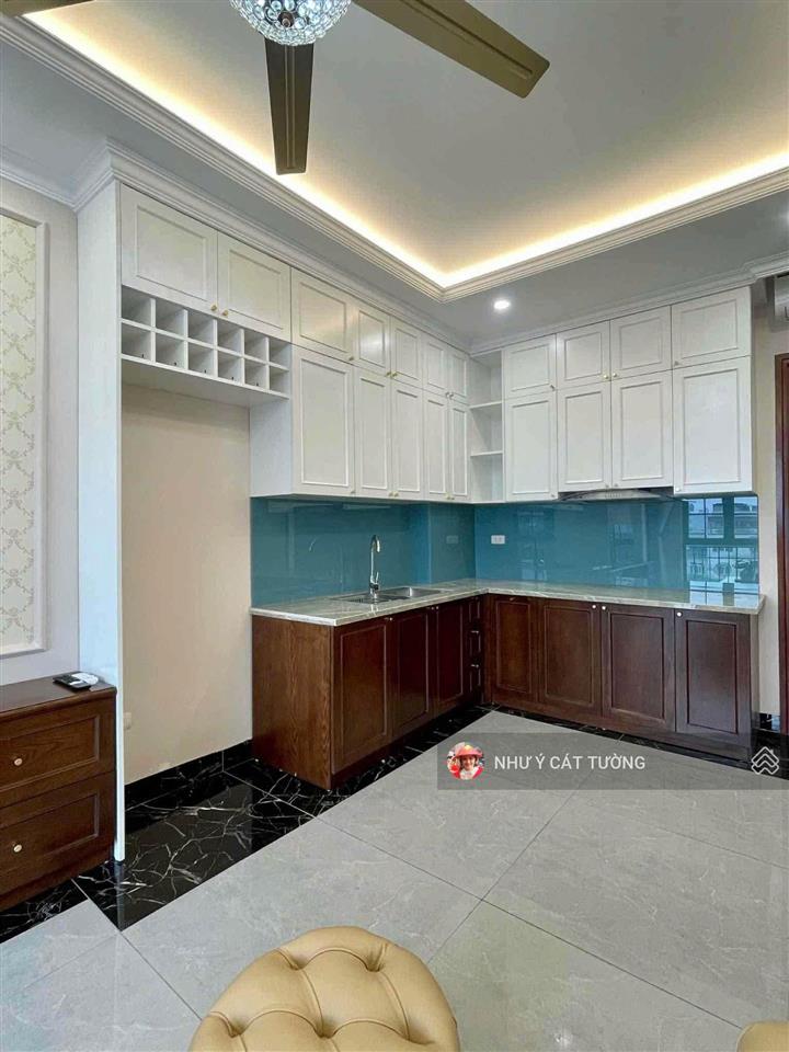 Mặt phố khương đình kinh doanh sầm uất nhận nhà ngay trong tháng