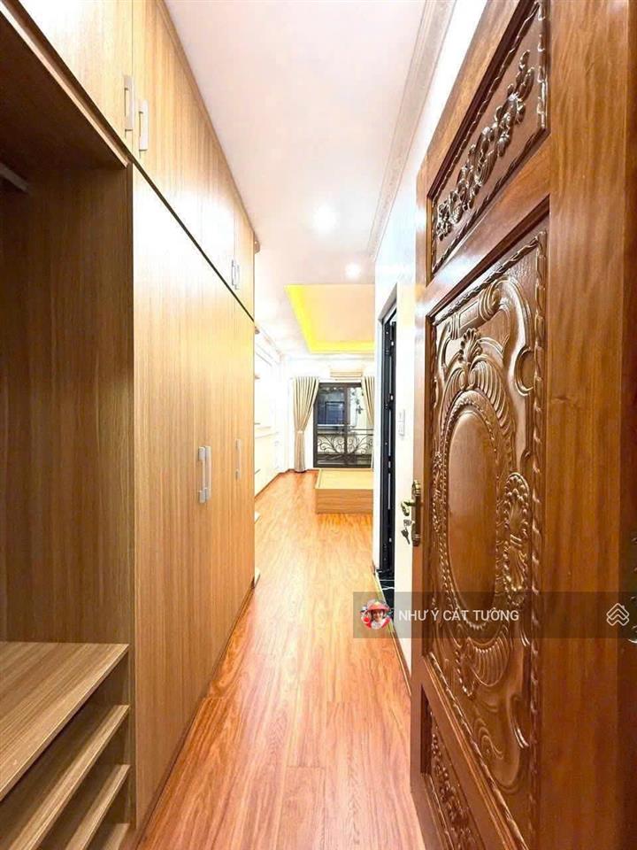 Cần cho thuê trong tháng nhà mới vũ trọng phụng cách phố 5m thang máy