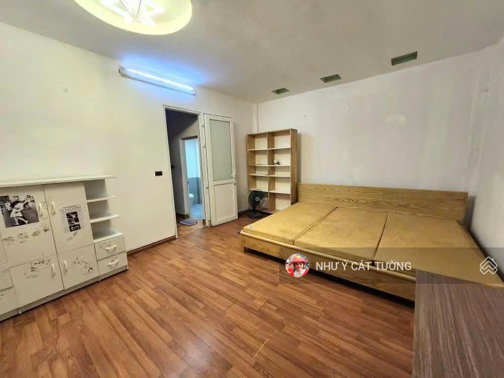 Cho thuê nhà nguyên căn ngõ 426 đường láng full nội thất 3 ngủ vào ở ngay 13,5