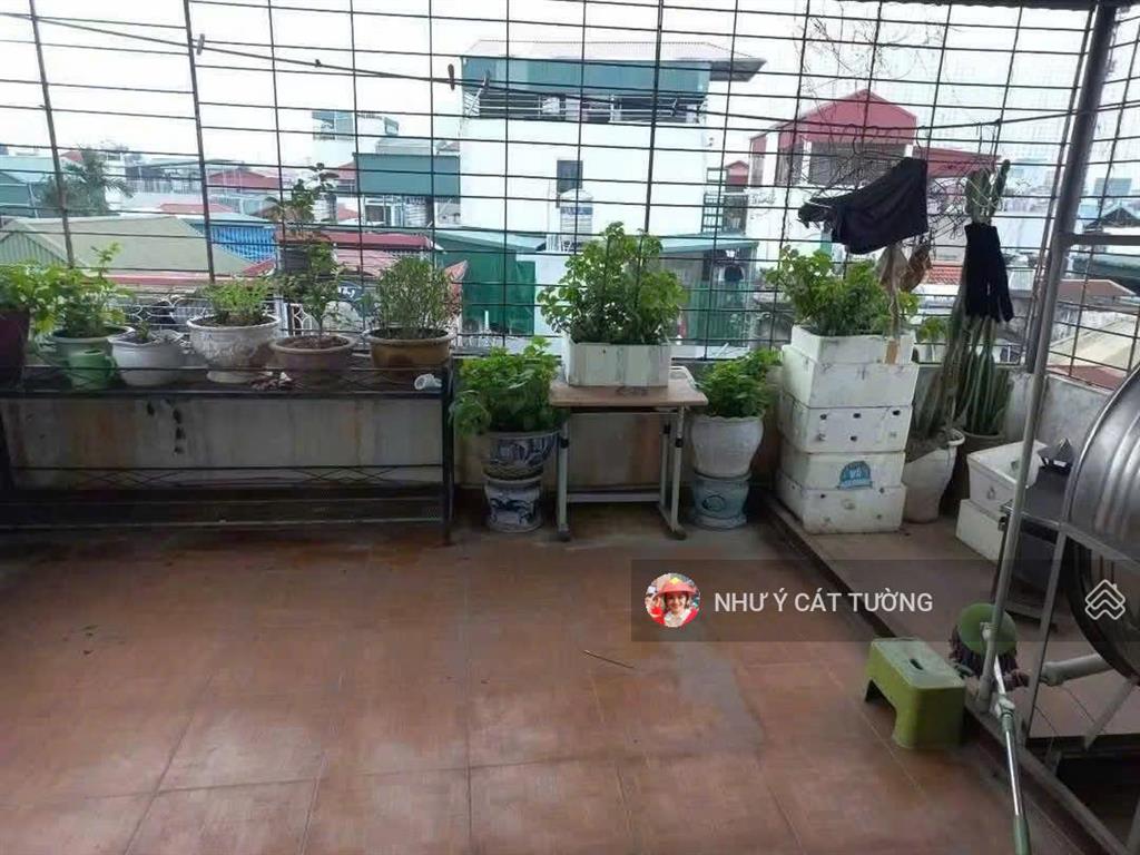 Cho thuê nhà nguyên căn ngõ 426 đường láng full nội thất 3 ngủ vào ở ngay 13,5