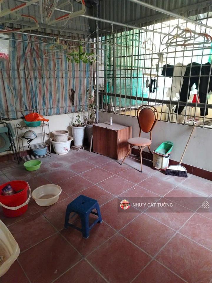 Cho thuê nhà ngõ 198 xã đàn đống đa, full nội thất, 4 ngủ, giá 15 triệu, vào ngay