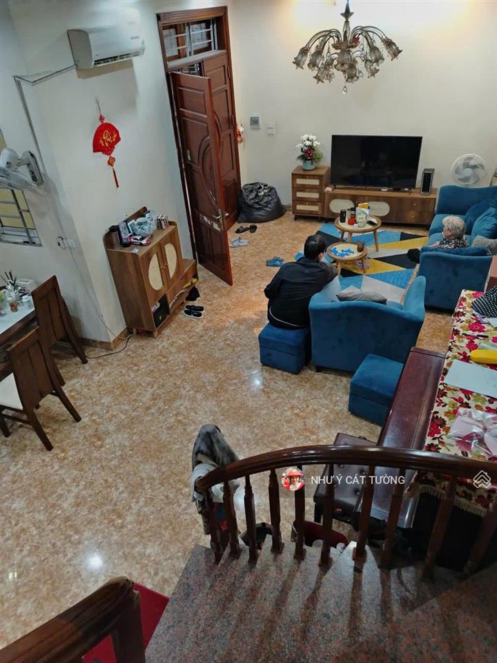 Cho thuê nhà ngõ 198 xã đàn đống đa, full nội thất, 4 ngủ, giá 15 triệu, vào ngay