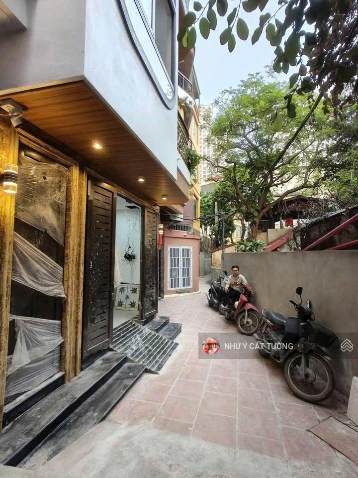 Cho thuê nhà ngõ hoàng ngân 4 ngủ 13 triệu full nội thất ở ngay