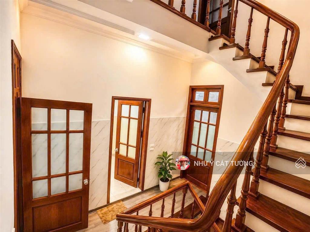 Cho thuê nhà kim giang, nhà 100m², 4 tầng, ô tô vào tận nhà, chỉ 25tr/tháng!