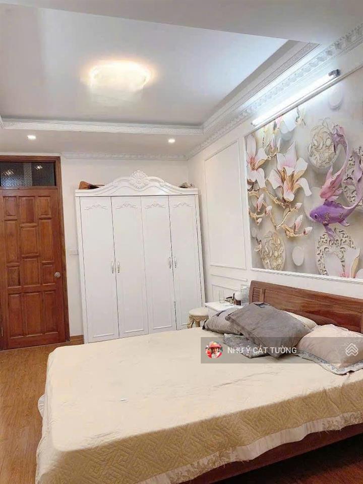Cho thuê nhà nguyên căn vào ở ngay tại ngõ 127 hào nam đống đa full nội thất