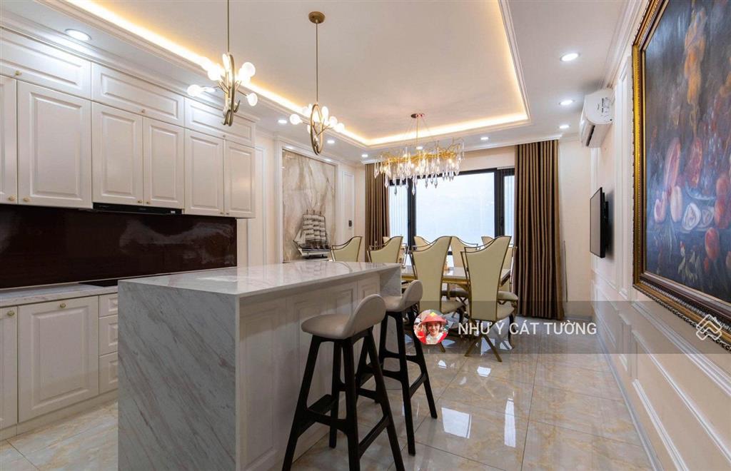 Cho thuê nhà nguyên căn ngõ phố nguyễn ngọc nại, ô tô đỗ cửa, full nội thất, ở ngay