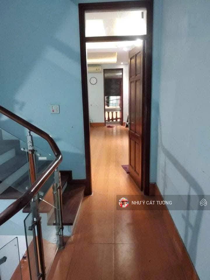 Cho thuê nhà nguyên căn ngõ 470 nguyễn trãi  thanh xuân 5 ngủ 15 triệu full nội thất vào ở ngay