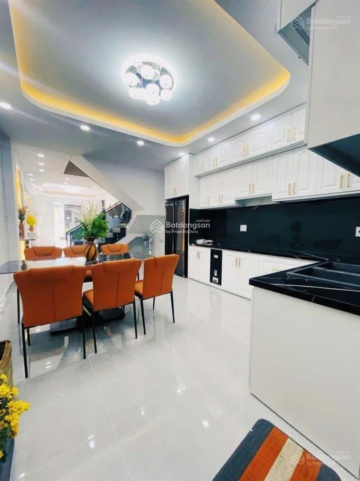 Hót! phố vip tôn thất tùng, ngõ ô tô, lô góc, sân riêng, ban công 46m2*5t