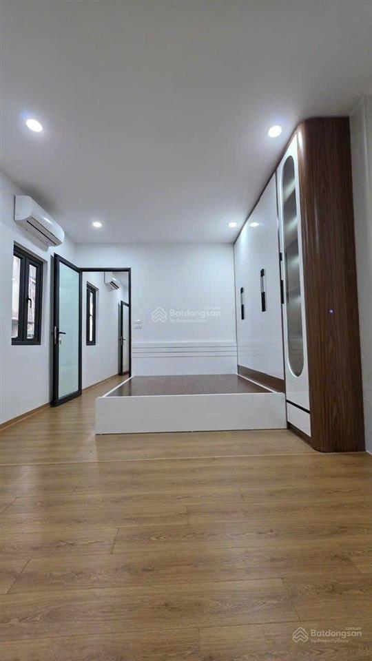 Cần cho thuê nhà riêng xây mới đẹp phố hoàng ngọc phách full nt ở ngay