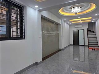 Cần cho thuê nhà riêng xây mới đẹp phố hoàng ngọc phách full nt ở ngay