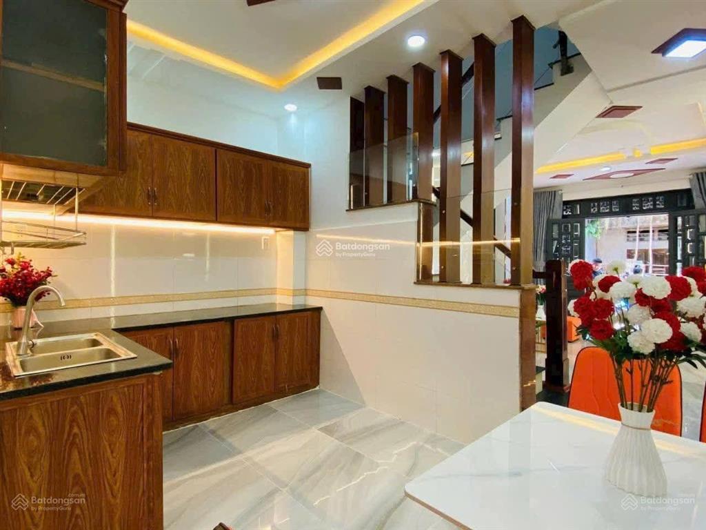 Cù chính lan hơn 8 tỷ nhà đẹp, vị trí đẹp đáng xem