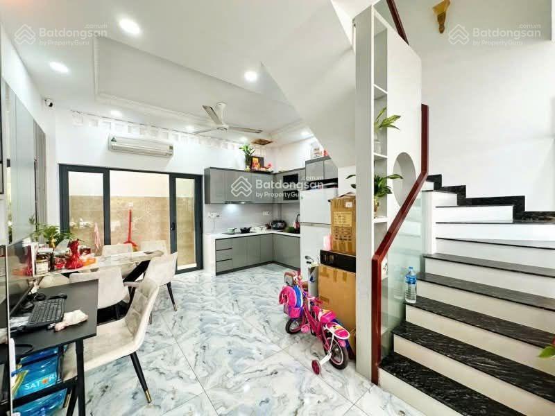 Cực ngon! xã đàn  lô góc sáng thoáng, ngõ rộng 20m ra phố