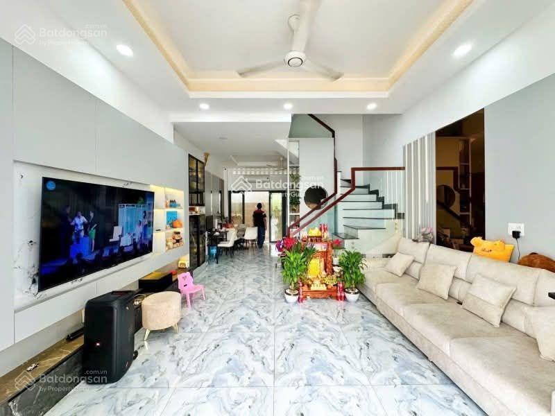 Cực ngon! xã đàn  lô góc sáng thoáng, ngõ rộng 20m ra phố
