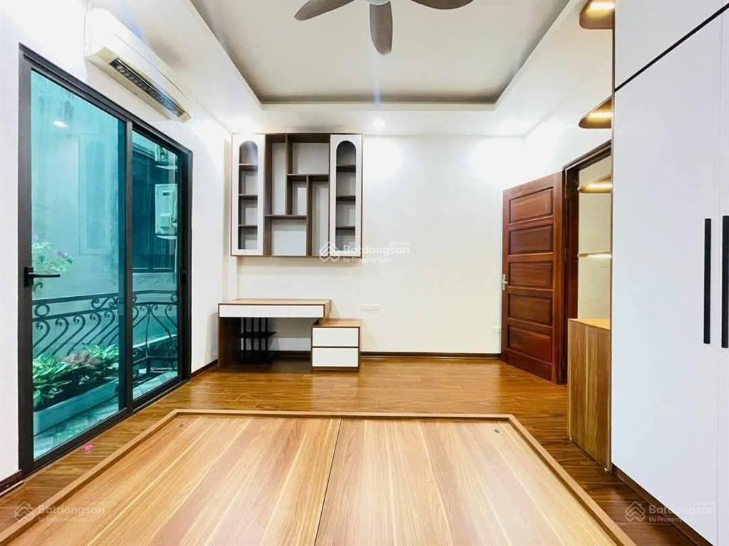 Vị trí hiếm, nguyễn ngọc nại, ngõ nông, căn góc, nhà mới đẹp ở ngay