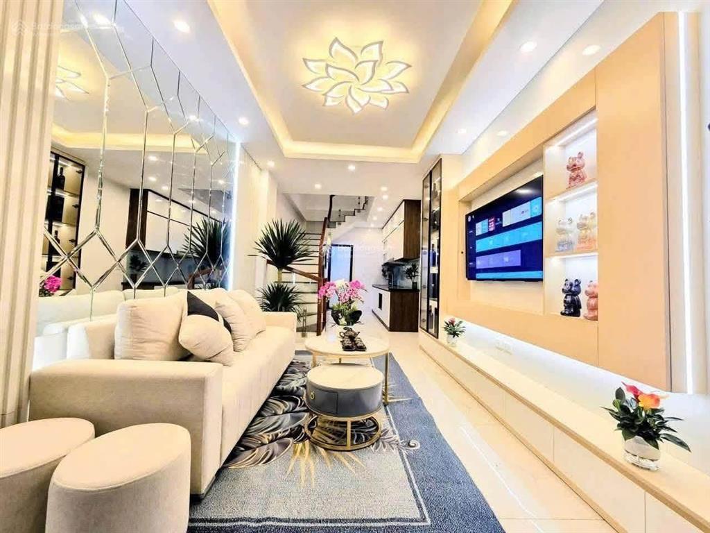Giá sốc! tôn thất tùng, mặt ngõ kd, thông, oto đỗ cửa, nhà đẹp 47m2*6t
