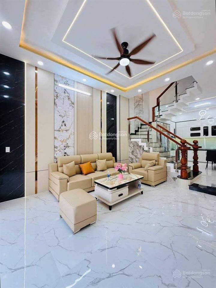Hoàng văn thái nhà đẹp giá tốt cơ hội vàng cho khách mua ở!