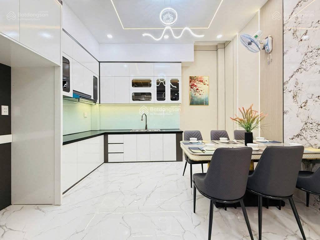 Hoàng văn thái nhà đẹp giá tốt cơ hội vàng cho khách mua ở!