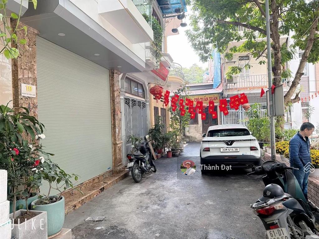 Phân lô ,lô góc, gara oto vương thừa vũ, 46m 5 tầng, 5m mặt tiền, mở 2 cửa, thang máy, giá 15 tỷ