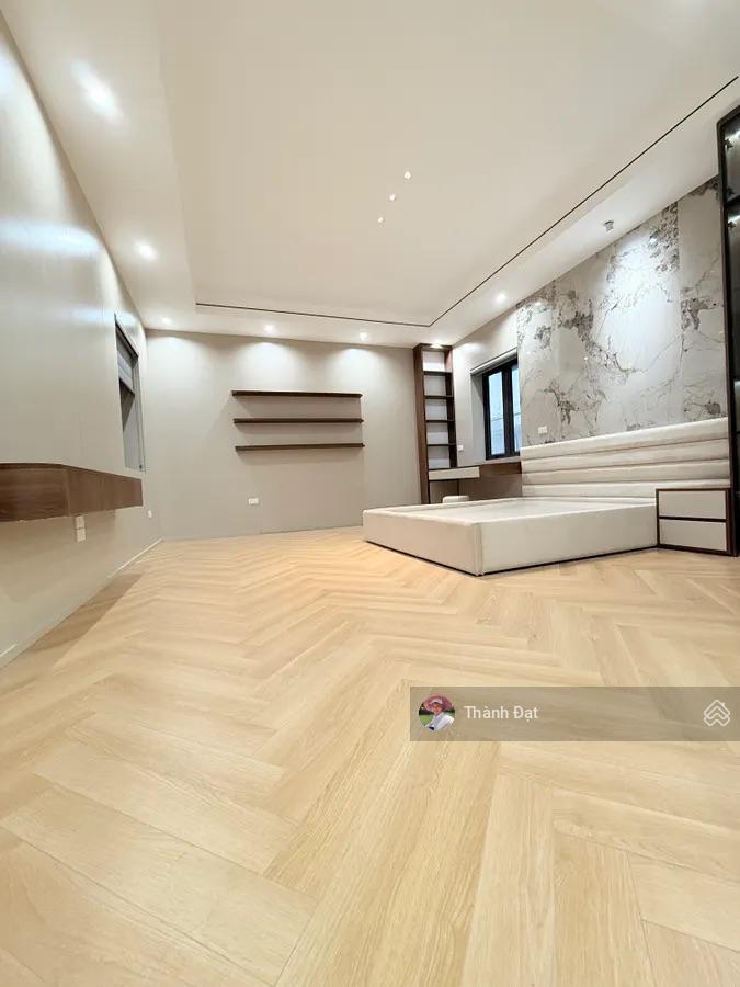 Bán nhà vũ tông phan thanh xuân , 54m 7 tầng ,oto đỗ cửa, full nội thất, ngõ thông , 13,6tỷ