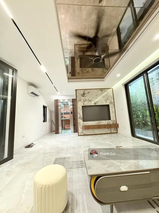 Bán nhà vũ tông phan thanh xuân , 54m 7 tầng ,oto đỗ cửa, full nội thất, ngõ thông , 13,6tỷ