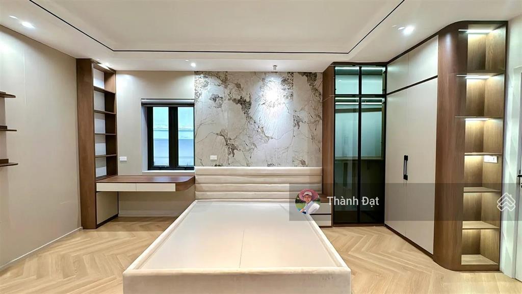 Bán nhà vũ tông phan thanh xuân , 54m 7 tầng ,oto đỗ cửa, full nội thất, ngõ thông , 13,6tỷ