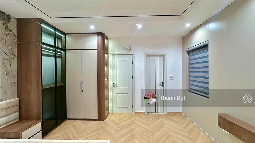 Bán nhà vũ tông phan thanh xuân , 54m 7 tầng ,oto đỗ cửa, full nội thất, ngõ thông , 13,6tỷ