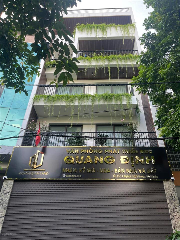 Cho thuê nhà nguyên căn tại đỗ quang .dt  70m * 5.5 tầng. lô góc, ngõ ô tô , 32 triệu