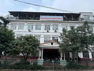 Cho thuê nhà tại đại lộ thăng long làm viện dưỡng lão, xkld, du học....dt 400 m * 4 tầng, 400m sân