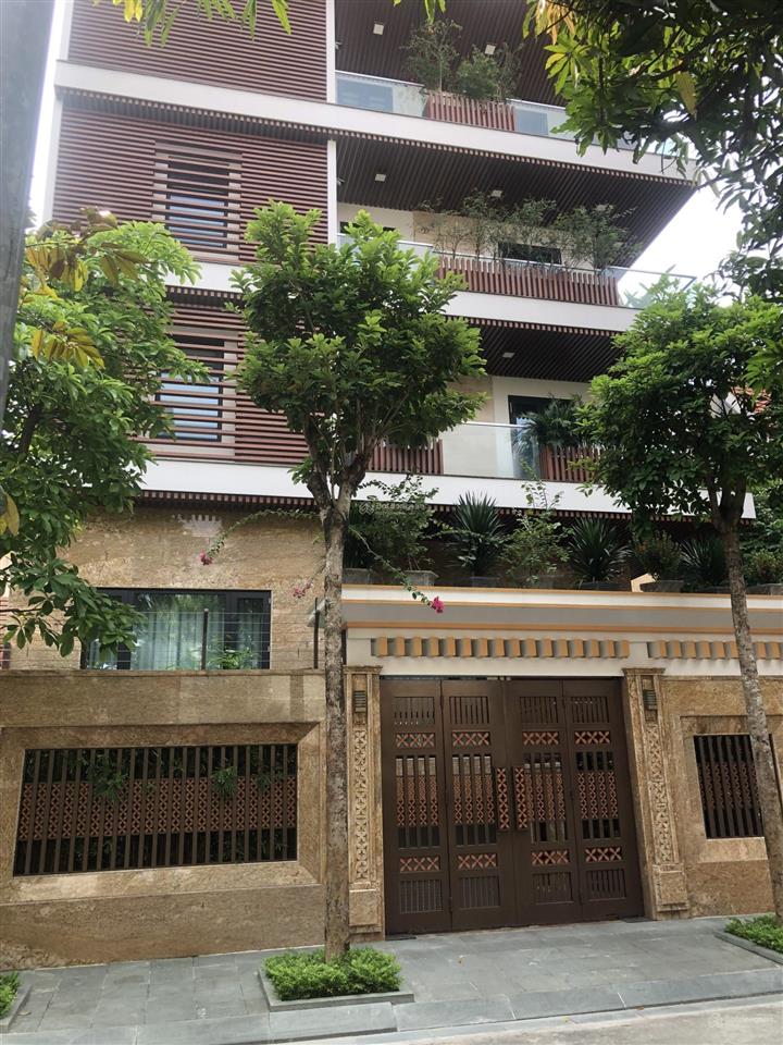 Cho thuê biệt thự tại trung văn hancic. dt 165m2 * 4 tầng, mt 9 m, 6 phòng, 36 triệu