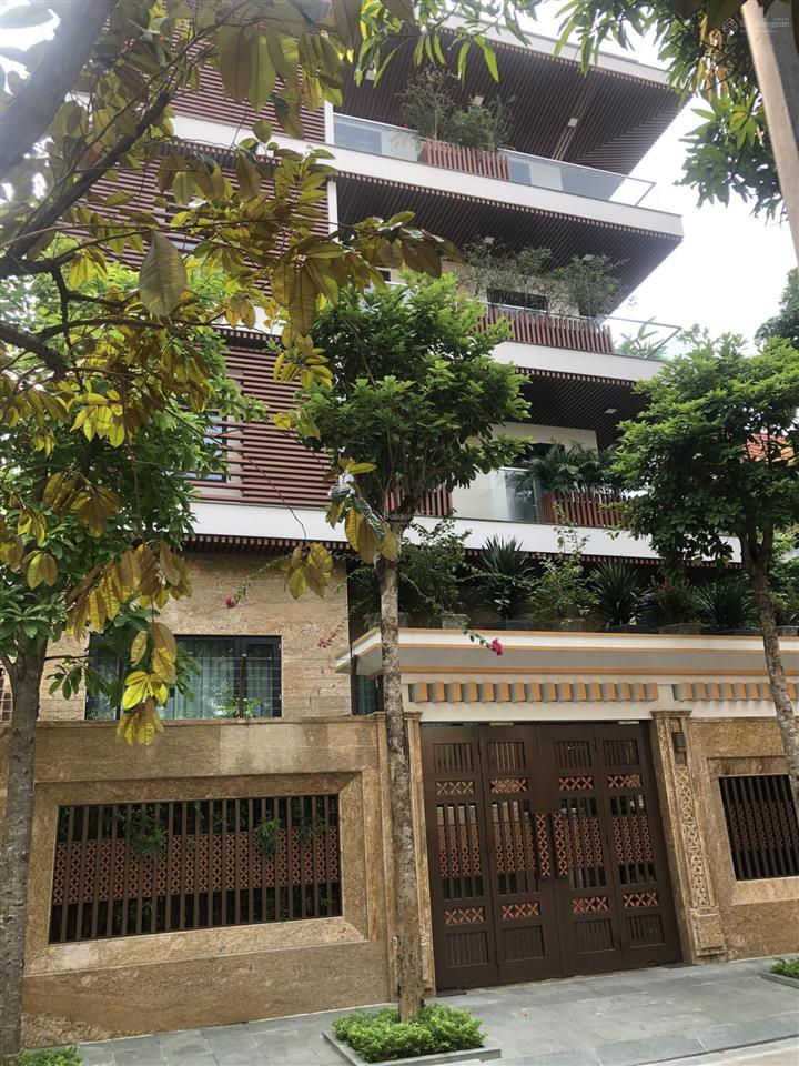 Cho thuê biệt thự tại trung văn hancic. dt 165m2 * 4 tầng, mt 9 m, 6 phòng, 36 triệu