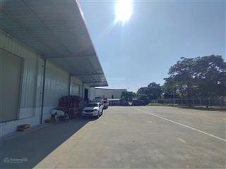 Cho thuê kho xưởng tại km9 đại lộ thăng long.dt  900m,khung zamil 8 m,nền epoxy,xuất vatc, xe cont