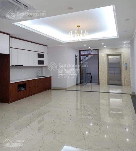 Cho thuê nhà tại hoàng quốc việt. dt  89 m * 7 tầng. mt  10 m ,12 phòng , thang máy, nhà mới