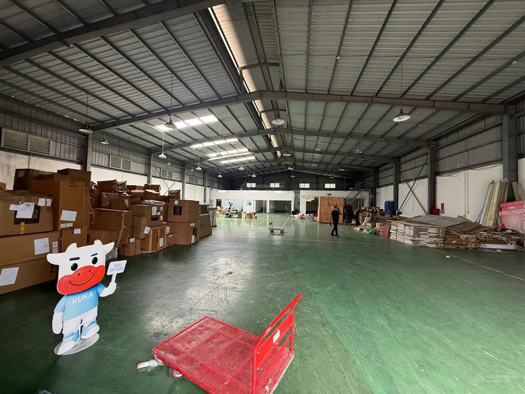 Cho thuê kho tại nguyễn văn linh. dt 1200m2, pccc, nền epoxy, khung zalmin, điện 3pha, xuất vat