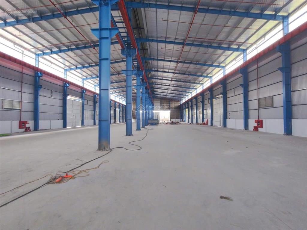 Cho thuê kho, xưởng tại kcn thạch thất. dt 5000m có cắt lẻ. khung zamil, pccc tự động, có vat
