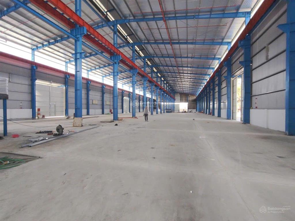 Cho thuê kho, xưởng tại kcn thạch thất. dt 5000m có cắt lẻ. khung zamil, pccc tự động, có vat