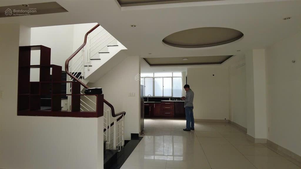 Cho thuê văn phòng tại đường 37, hưng gia 3, phú mỹ hưng, tp.hcm