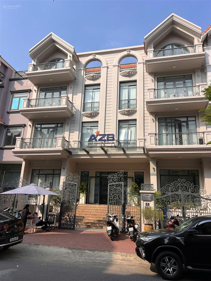 Cho thuê văn phòng tại khu đô thị him lam kênh tẻ. 1000m² sàn. giá 300tr/tháng
