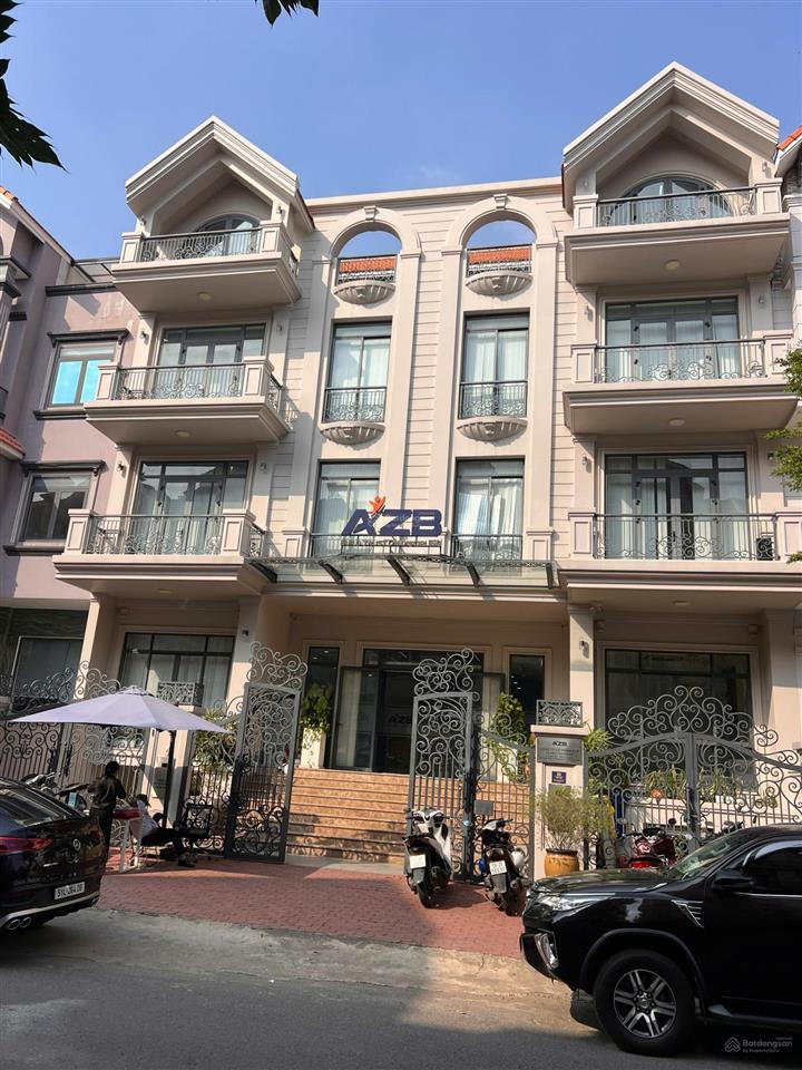 Cho thuê văn phòng tại khu đô thị him lam kênh tẻ. 1000m² sàn. giá 300tr/tháng