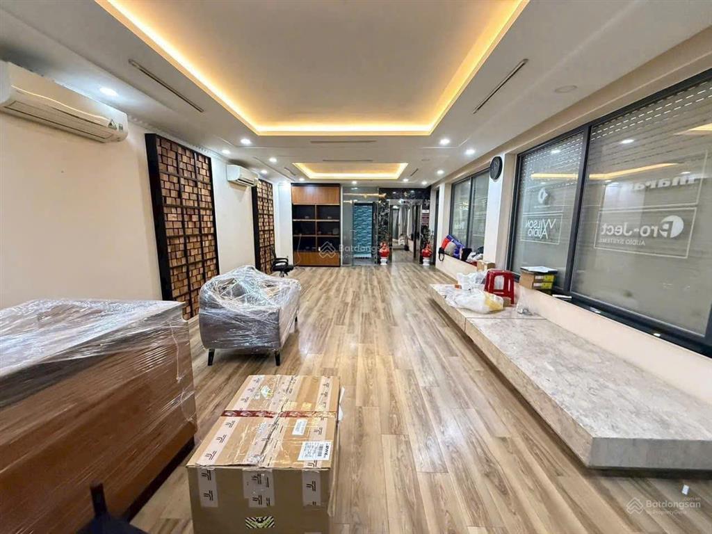 Mua bán nhà mặt tiền tại khu đô thị him lam kênh tẻ. căn góc