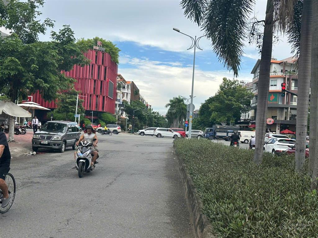 Cho thuê văn phòng khu đô thị him lam kênh tẻ giá rẻ t7/2026