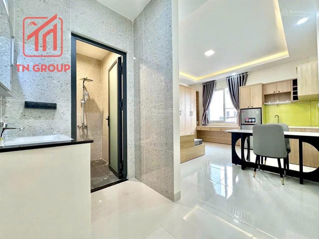 Cho thuê ch ngay trục phan xích long  giáp q1, q3