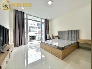 Cho thuê ch 1pn ban công  rộng 50m2  vị trí đẹp giáp q1, q3