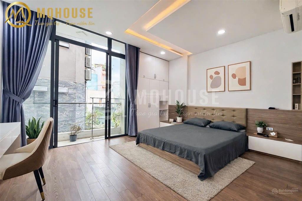 Cho thuê ch studio ban công  rộng 40m2  gần chợ bà chiểu, giáp q1