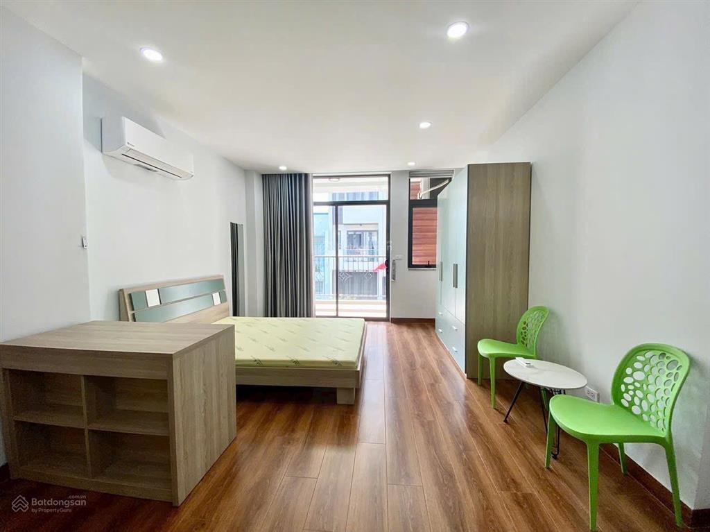 Cho thuê ch studio ban công  rộng 40m2  full nt  gần ngã tư hàng xanh